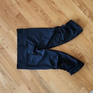 Lululemon flow and go crop